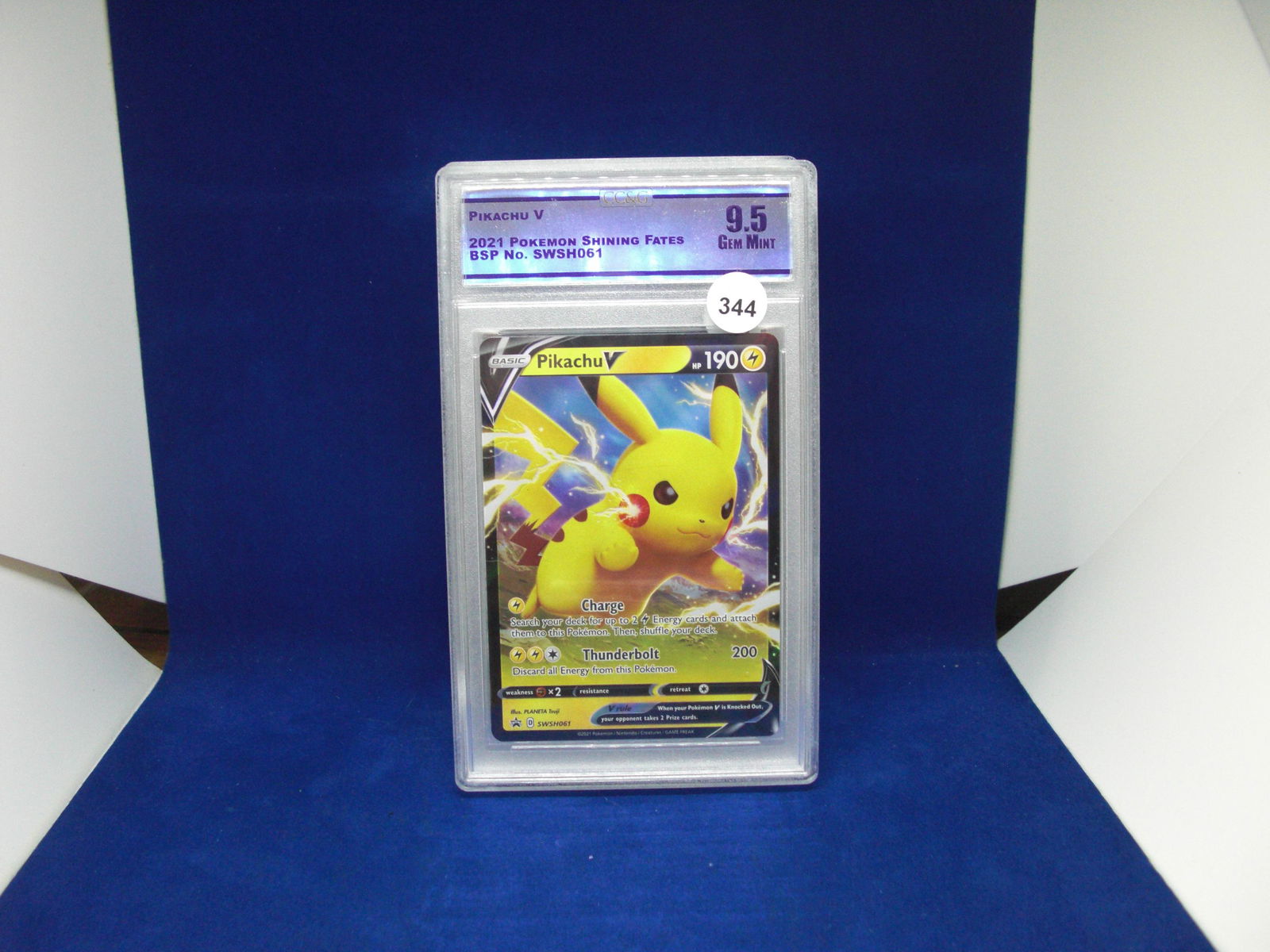 cc&g graded pokemon mint 9.5 pikachu v (1 of 1)
