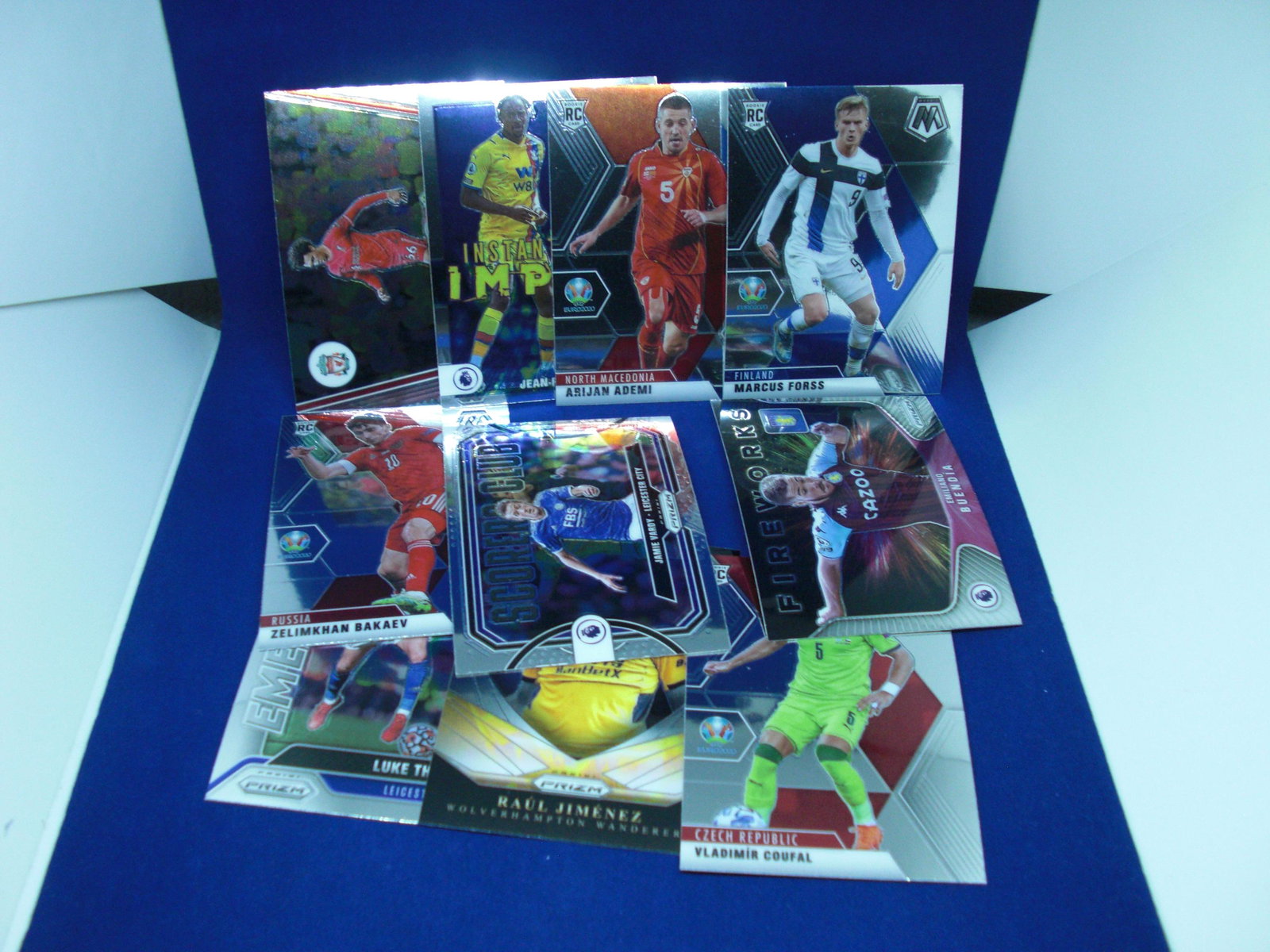 lot of 10 soccer cards: soccer lot