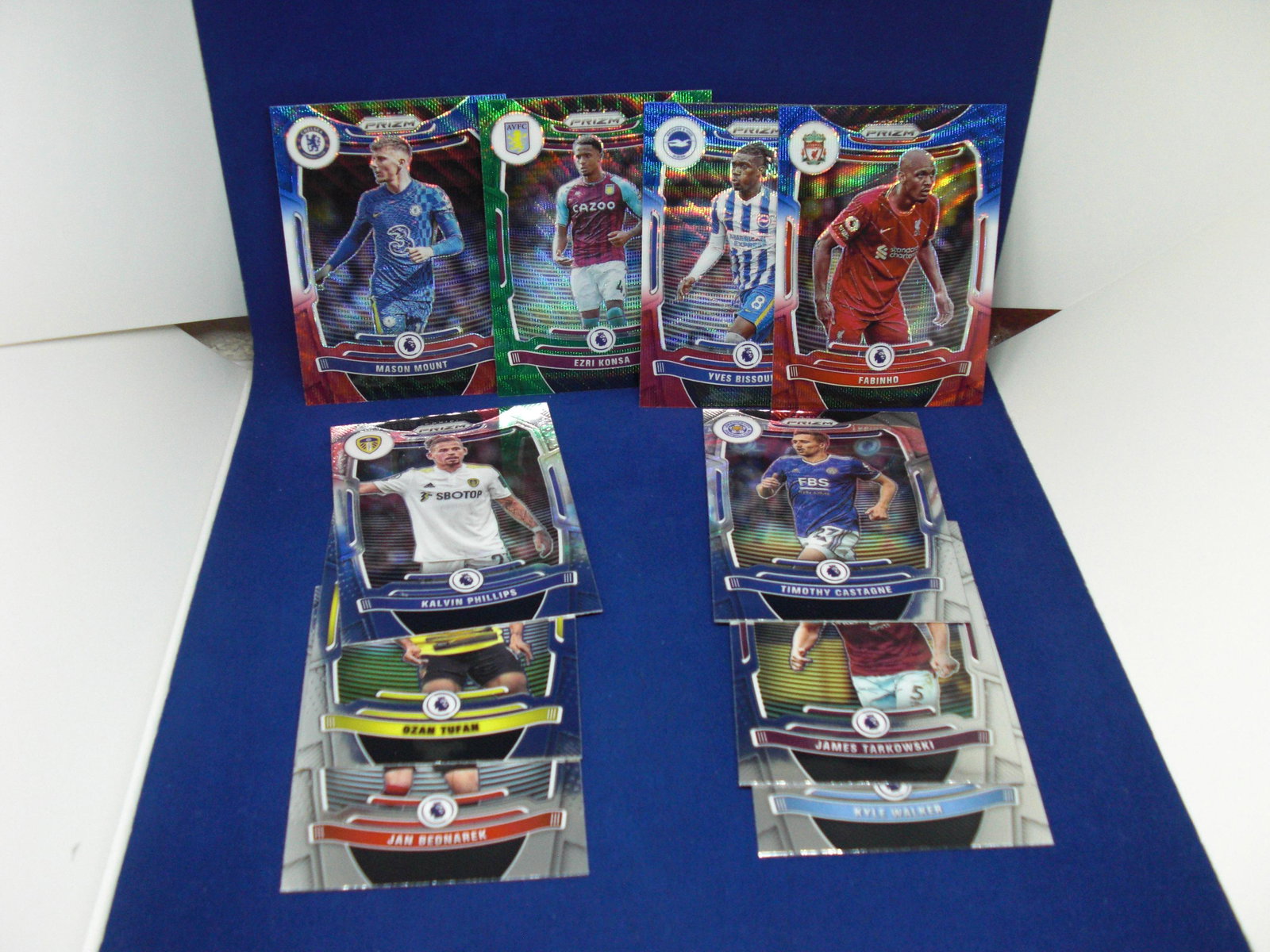 lot of 10 soccer cards: soccer lot