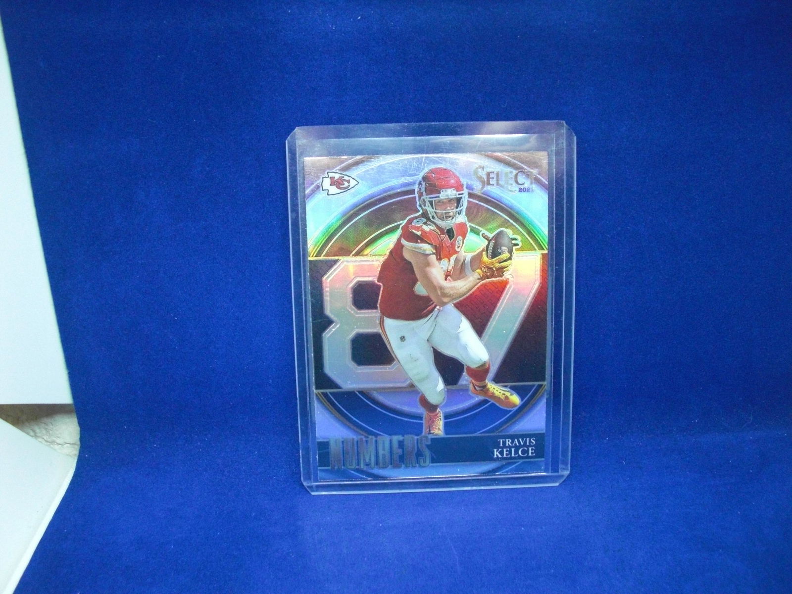 TRAVIS KELCE SE;ECT NUMBERS SILVER PRIZM INSERT (1 of 1)
