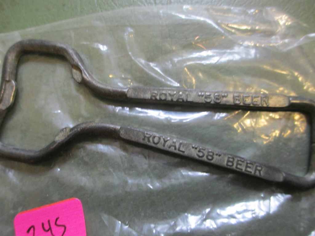 VINTAGE BOTTLE OPENER: ROYAL'58' BEER