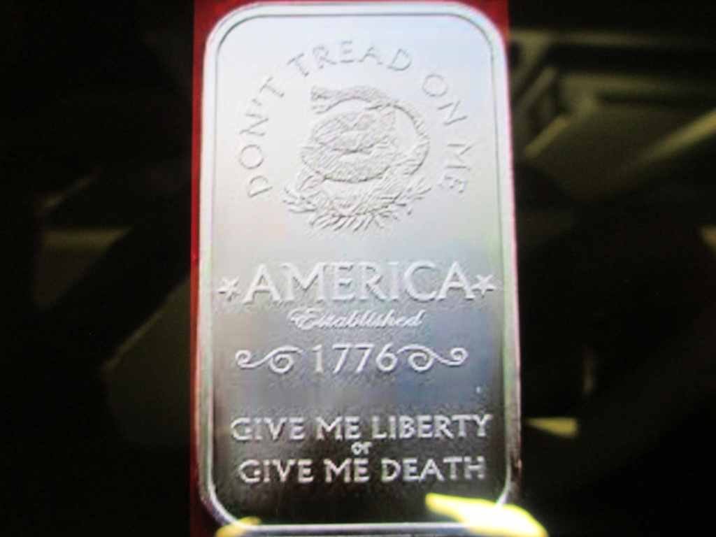 One Ounce Silver Bar (1 of 1)