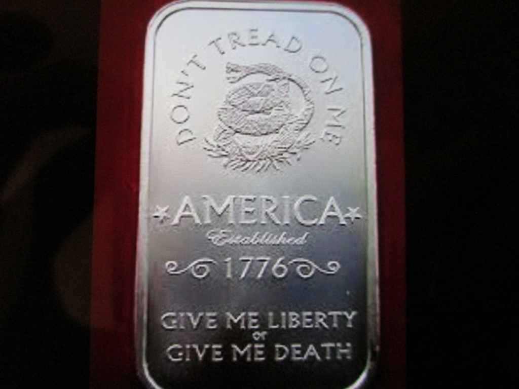 One Ounce Silver Bar (1 of 1)