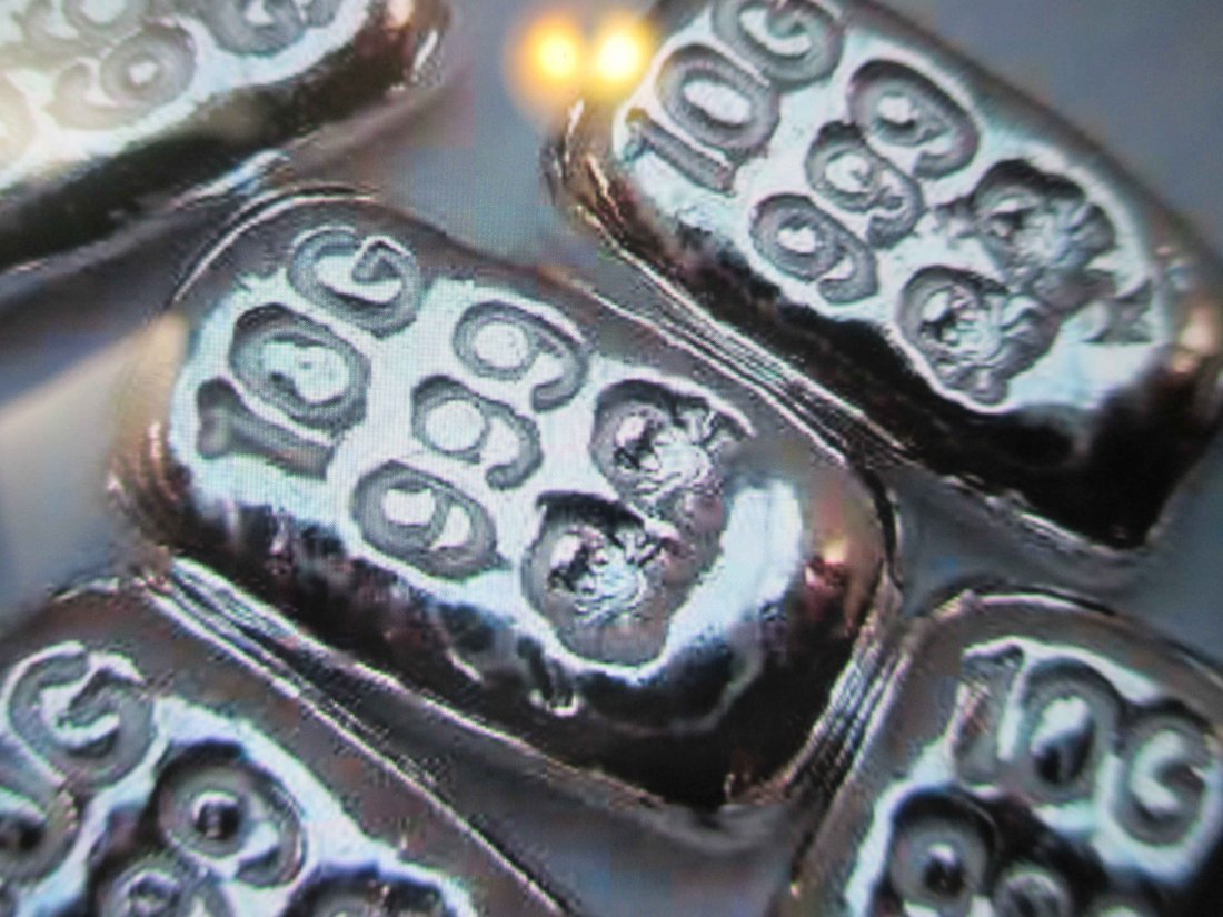 26 GRAM .999 SILVER HAND POURED Bar (1 of 1)