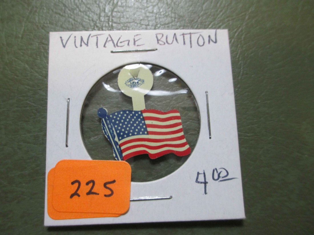 VINTAGE USA FLAG FOLD OVER BUTTON: RARE