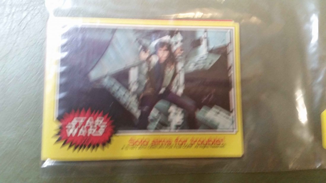 LOT OF 5 VINTAGE STARWARS CARDS (1 of 1)