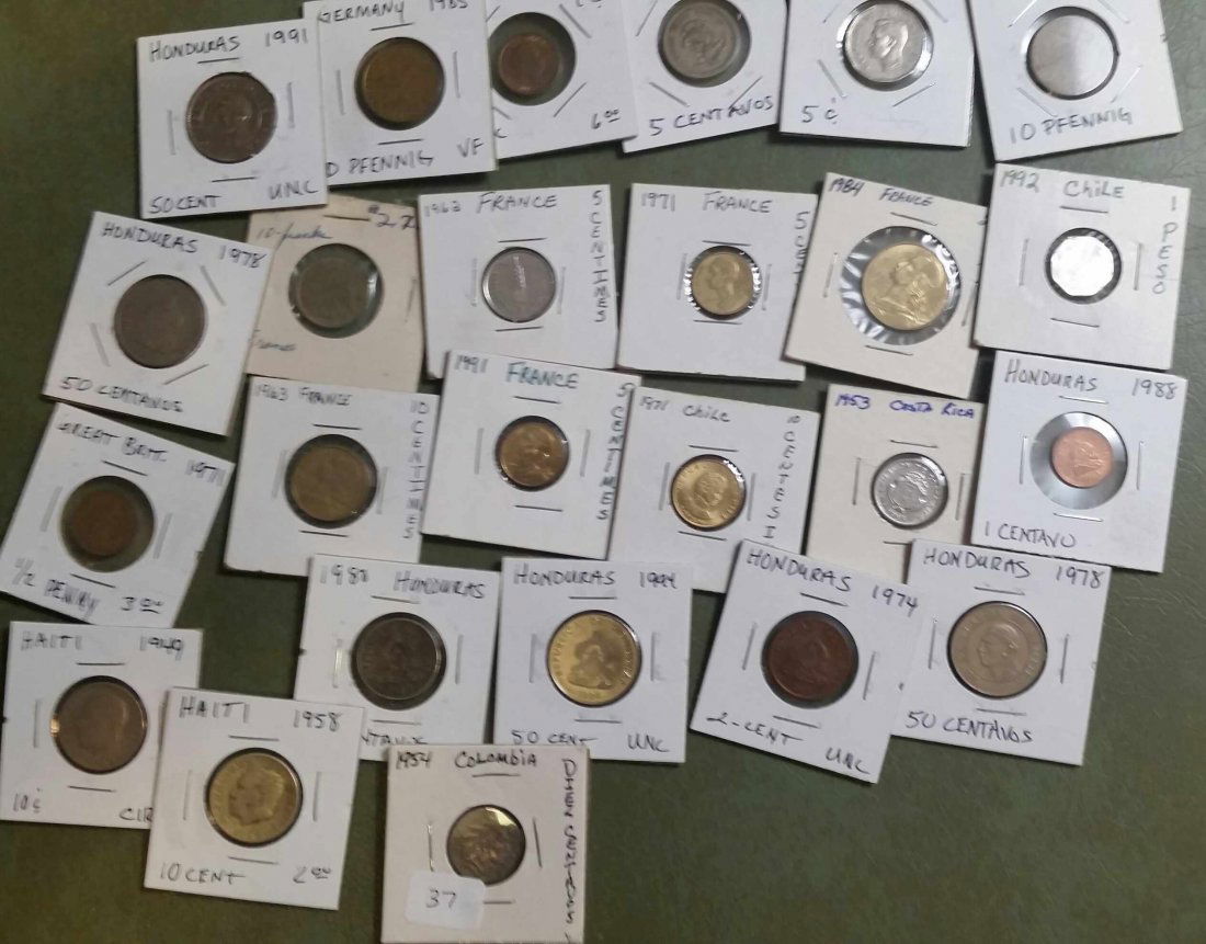 LOT OF 25 ASSORTED WORLD COINS (1 of 1)