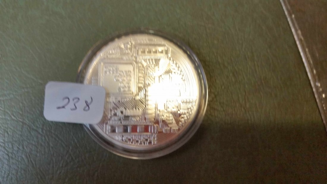 BIT COIN 1 OZ .999 PURE COPPER (1 of 1)