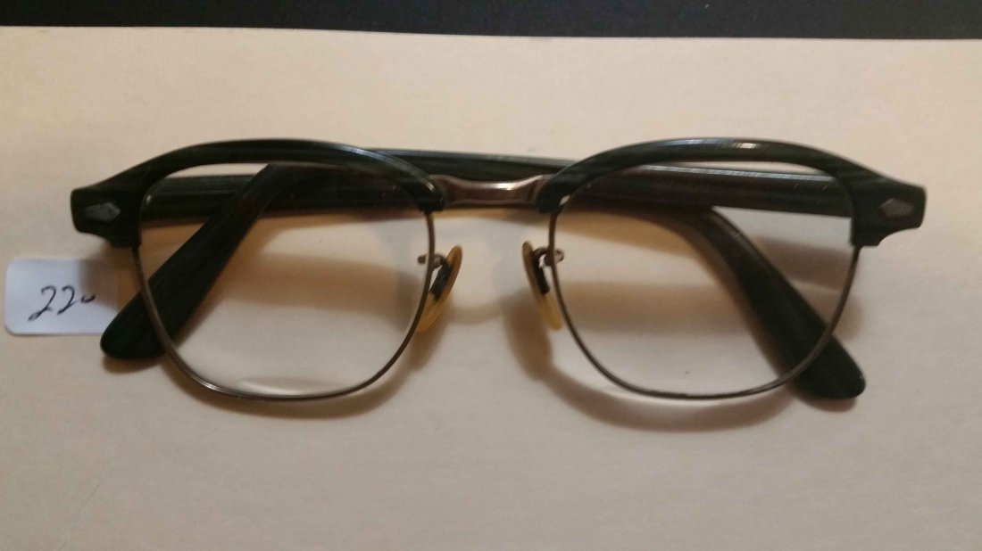 VINTAGE 1950'S EYE GLASSES: GREAT TIMELESS STYLE