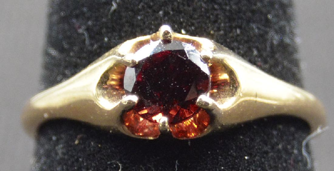 Antique 14k Yellow Gold and Garnet Ladies Ring (1 of 1)