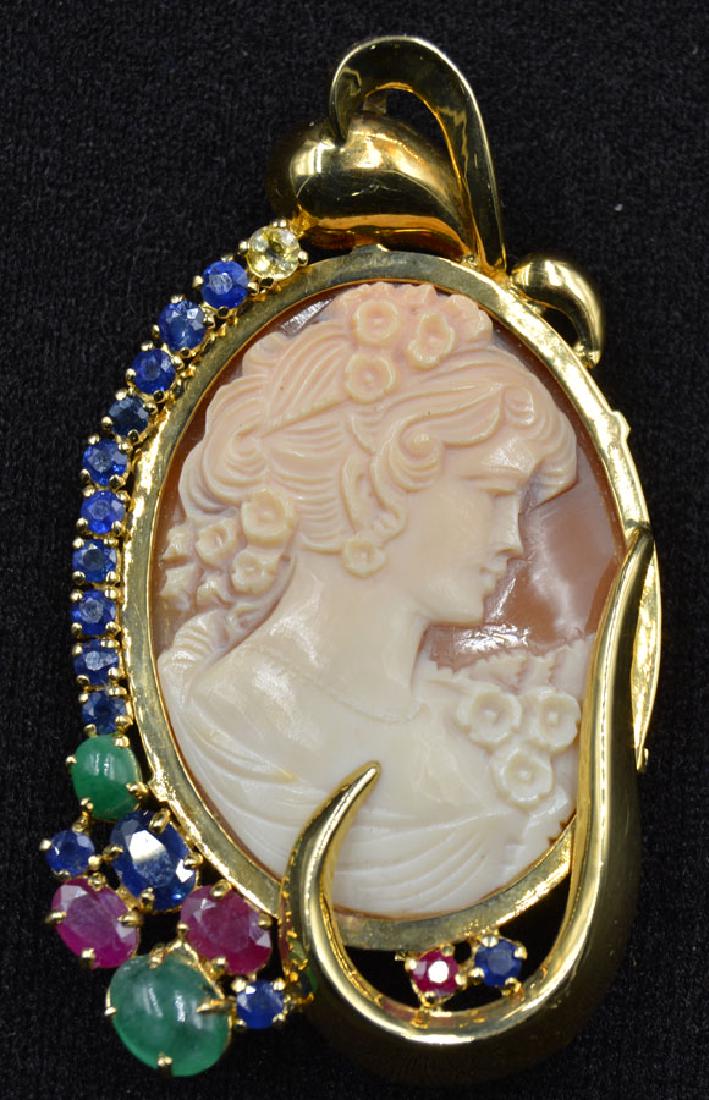 18k Yellow Gold Cameo Brooch/Pendant (1 of 1)