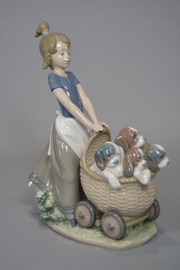 Lladro "Litter Of Fun" Figurine 5364: 8 3/4" high