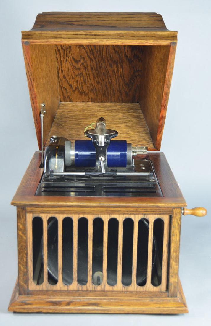 Antique Edison Amberola "30" Cylinder Phonograph: In an Oak lift top case, serial #3968.