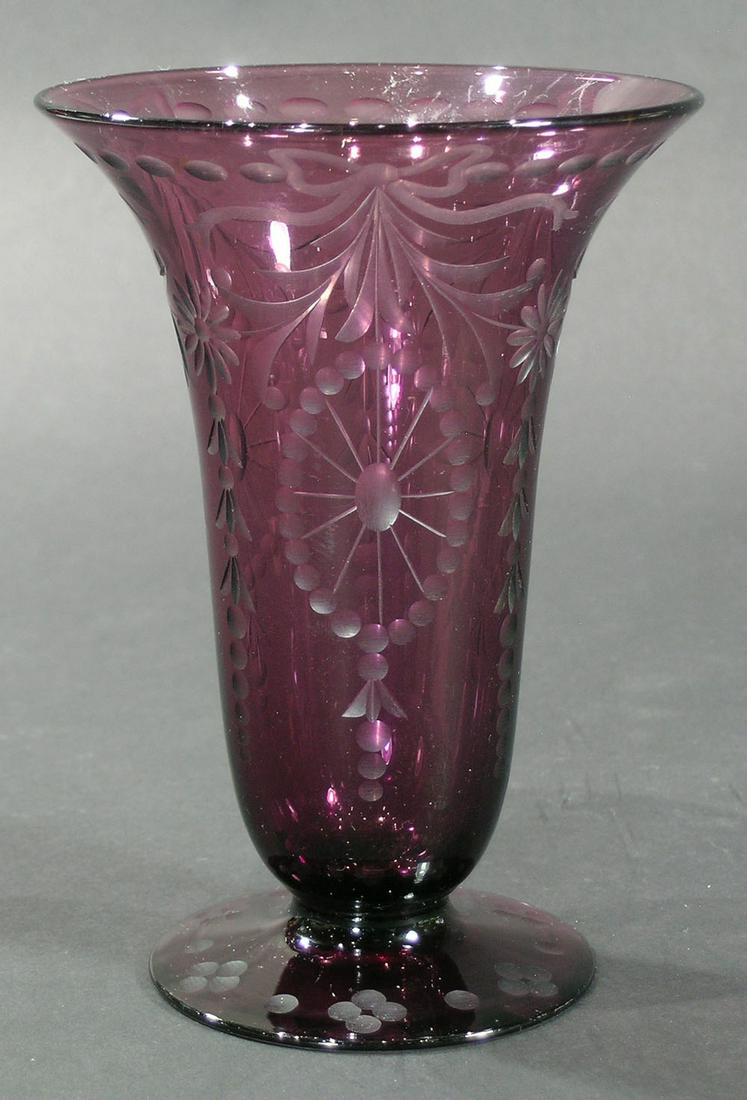 GUNDERSEN PAIRPOINT #A-1052 CUT GLASS VASE: Amethyst, with Waterford design, 6" high, having a Gundersen Masterpiece label