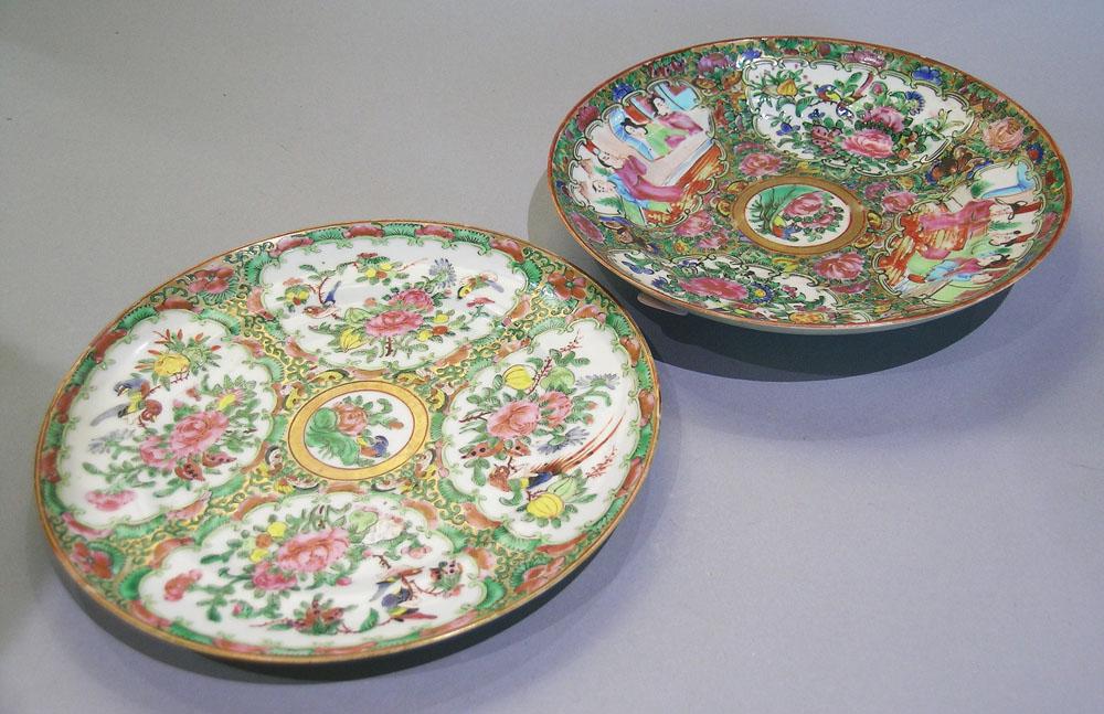 TWO CHINESE POTTERY TABLE ARTICLES (1 of 1)