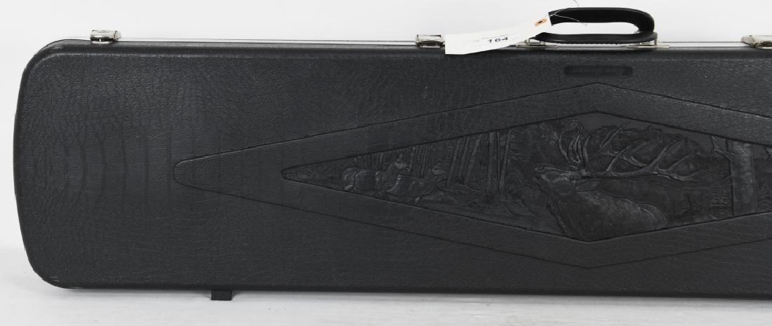 Gun Guard Heavy Duty Rifle / Shotgun Case 52": Up for auction is a Super Nice Gun Guard Heavy Duty Rifle / Shotgun Case that measures approx 52" in length and is 11.5" in width and 4" in depth, comes with egg crate padding on the interior and can 