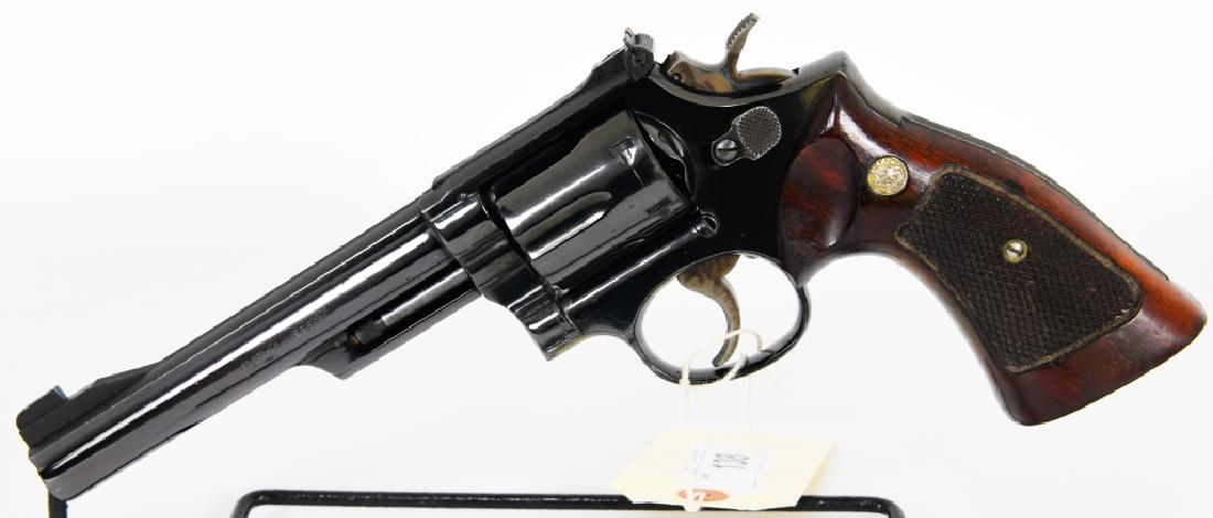 Smith & Wesson Model 19-3 .357 Mag Revolver: Here is a real nice Smith & Wesson Model 19-3 Revolver chambered in .3578 magnum, comes with original factory grips, a T's 6" barrel. Serial # 4K272XX 6 shot capacity. nice case hardening on the trigg