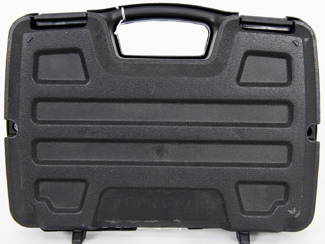 Plano GunGuard Padded Hard Pistol Case: Plano SE Series Single Pistol Case Recessed Latches Molded In Handle High Density Interlocking Foam Polymer Matte Black 1010137 Keep your precious items safe with this durable SE Series case from Plan