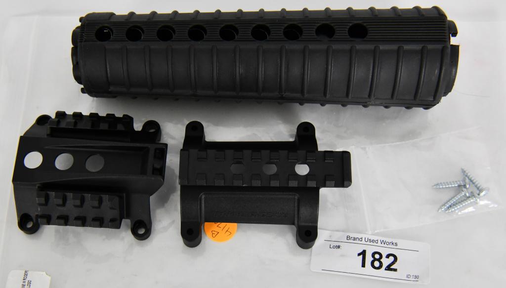 AR15 M4 HANDGUARD ROUND & ROGER TRI RAIL: AR-15 M4 HANDGUARD WITH HEAT SHIELD AND A ROGERS TRI RAIL