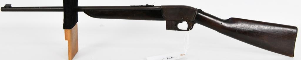 Savage Arms Model 1912 Automatic Take Down Rifle: Here we have a Scarce Savage Arms Model 1912 Automatic Take Down Rifle, the first .22 lr auto made, 20" barrel, takedown, they only made them for 4 years, 1912-1916. Serial # 13903