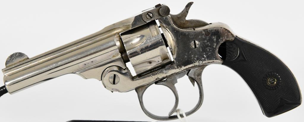 Andrew Fyrberg & Co. Break-Top .32 S&W Revolver: Andrew Fyrberg & Co. Break-Top .32 S&W Caliber Revolver. 3" Barrel, Chip on one Grip absent. Overall good pre-owned condition, Might need some cleaning, or tuning.