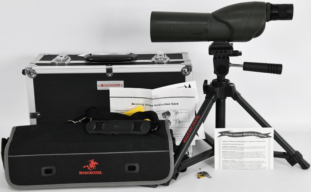 Winchester WT-631 Spotting Scope 15-45x60 mm: Winchester WT-631 Spotting Scope 15-45x60 mm, Case, Tri-Pod & Travel Case, in Excellent Condition, Heavy Duty Locking Hard Case For Transport