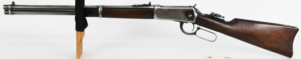 Pre-War Winchester Model 1894 .32 W.S. Nickel: Up Next We Have a Nice Pre-War Winchester Model 1894 Chambered in .32 W.S. Winchester Special, Nickel Steel Barrel, Saddle Ring Carbine. Serial #935791 Dates this one to 1923. Crecent Metal Butt Plate