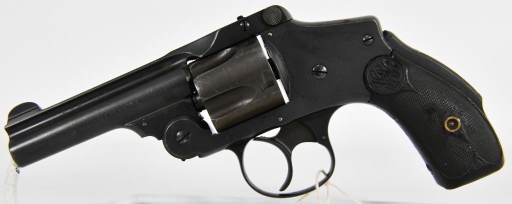 Smith & Wesson Top Break Hammerless .38 S&W: Up Next We Have a Smith & Wesson Top Break Hammerless Lemon Squeezer Chambered in .38 S&W, I believe This is a Fourth Model. 3 1/4" Barrel, Serial #255958.