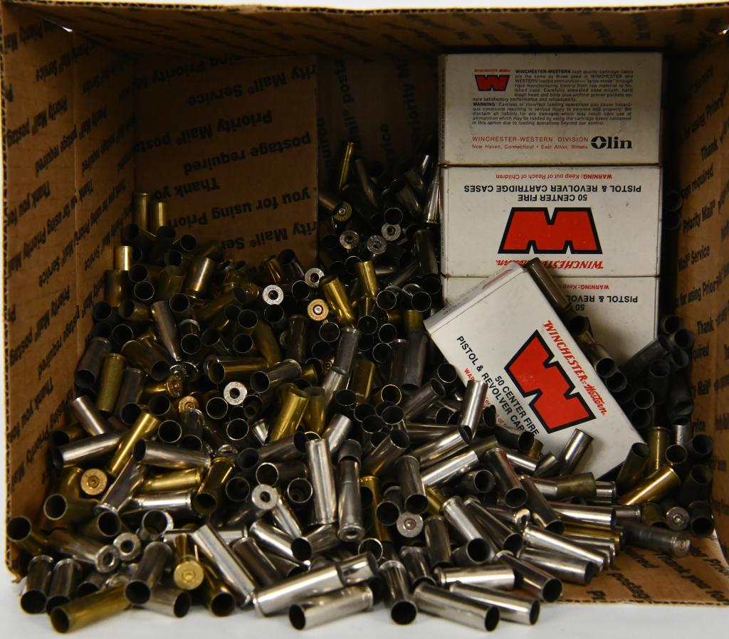 15.5 Lbs Of .38 & .357 Reloading Brass Casings: 15.5 Lbs Of .38 & .357 Reloading Brass Casings. This Lot Will Be Shipped in a USPS Medium Flat Rate Box