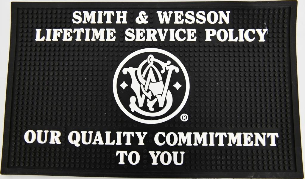 New Smith & Wesson Rubber Dealer Counter Mat: S & W LIFETIME SERVICE POLICY COUNTER MAT, Heavyweight with nubby topside protects both table surface and gun while cleaning. Great for cleaning your firearm., working on small items, and so much more