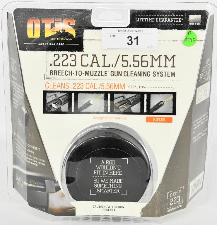 OTS223 OTIS M4/M16 CLEANING SYSTEM: OTS223 OTIS M4/M16 CLEANING SYSTEM New in the package: Designed to clean 5.56mm and M4/M16 rifles. Contains: 8" and 30" Memory-Flex Cables for effective and correct Breech-to-Muzzle cleaning; bronze b