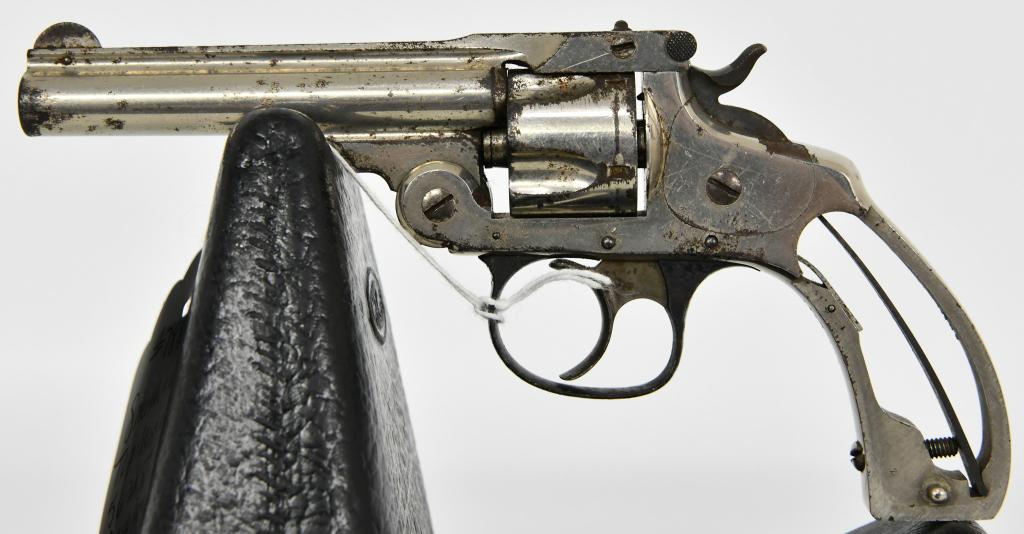Smith & Wesson Top Break Revolver .32: Up Next We Have a Smith & Wesson Top Break Revolver Chambered in .32, 5 Shot Revolver, Some Finish Loss, No Grips Present SA Only, Serial #56385 Great Candidate for a restoration project!