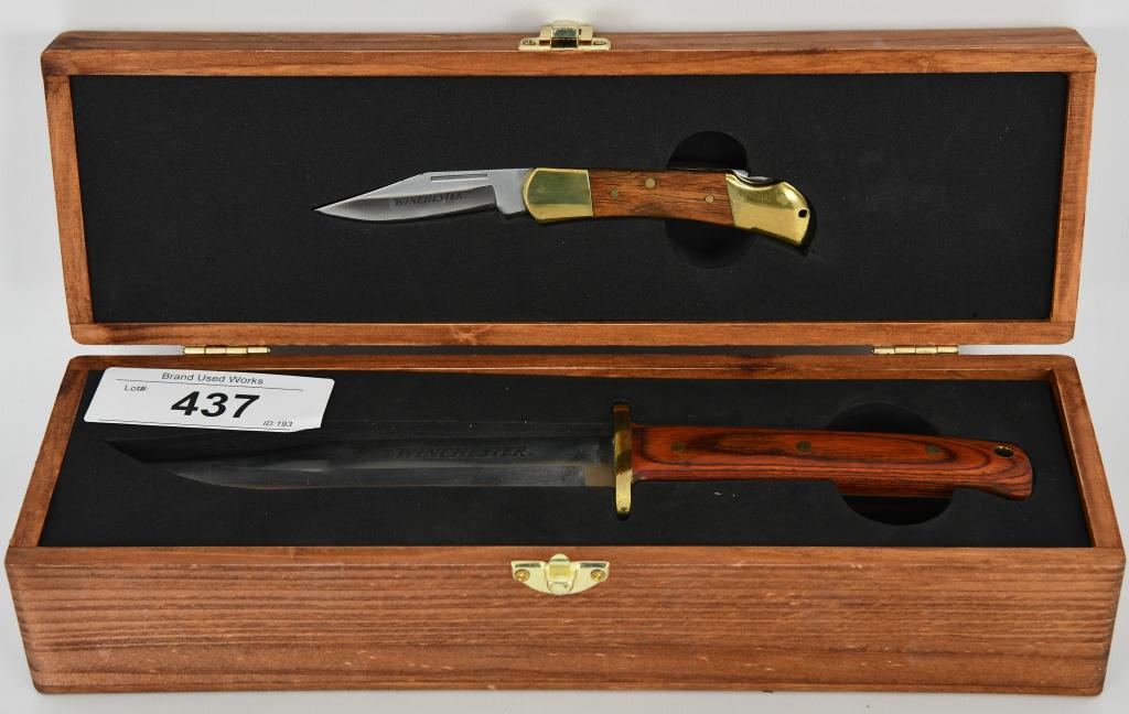 Winchester Knife set w/wood Display Box: Lot contains a super nice Winchester Knife Set with a fixed blade dagger knife that measures approx 10" with a blade that measures approx 5.5" and cherry wood handle and gold tone bolster which also c