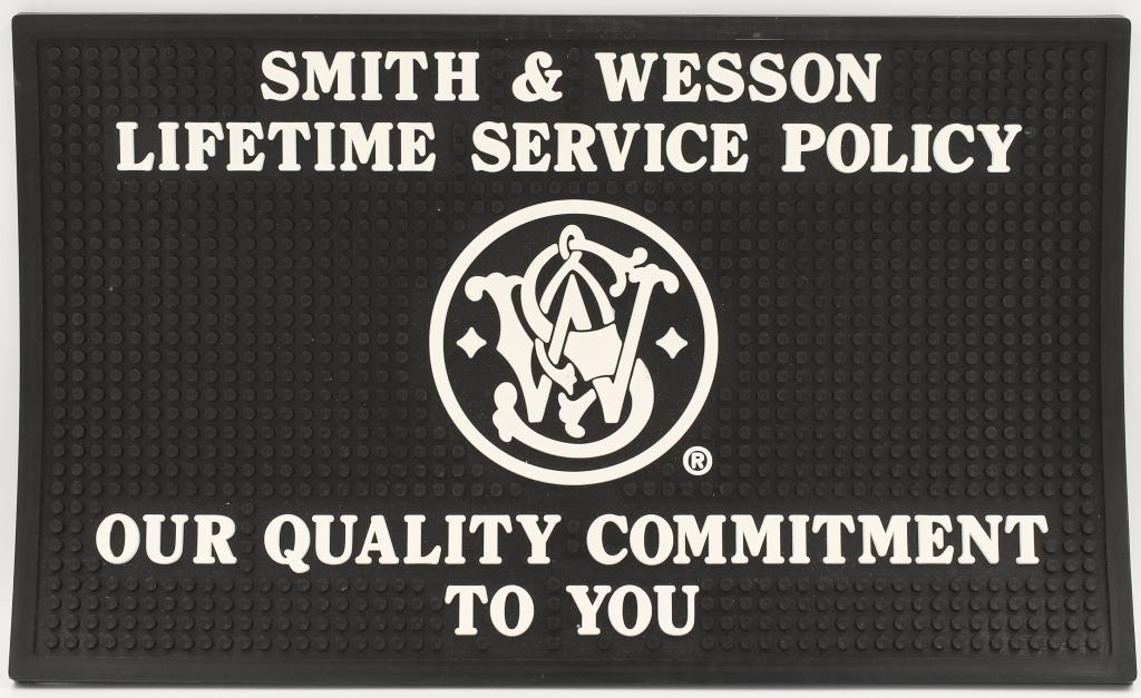 Smith & Wesson Rubber Dealer Mat: super heavy knub Black Counter mat approx 14.5x9" great for gun cleaning, or other small intricate projects with great rubber to hold those nuts and bolts from sliding off the table: "SMITH & WESSON L