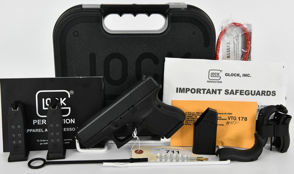 New GLOCK 27 Gen 4 Semi Auto Pistol .40 S&W: Up Next We Have a What Appears to be Brand New GLOCK 27 Gen 4 Semi Auto Pistol, Chambered in .40 S&W, 3.42" Barrel, and Comes in The Factory Hardcase With Three 9 Round Magazines, Mag Loader, Five Adj