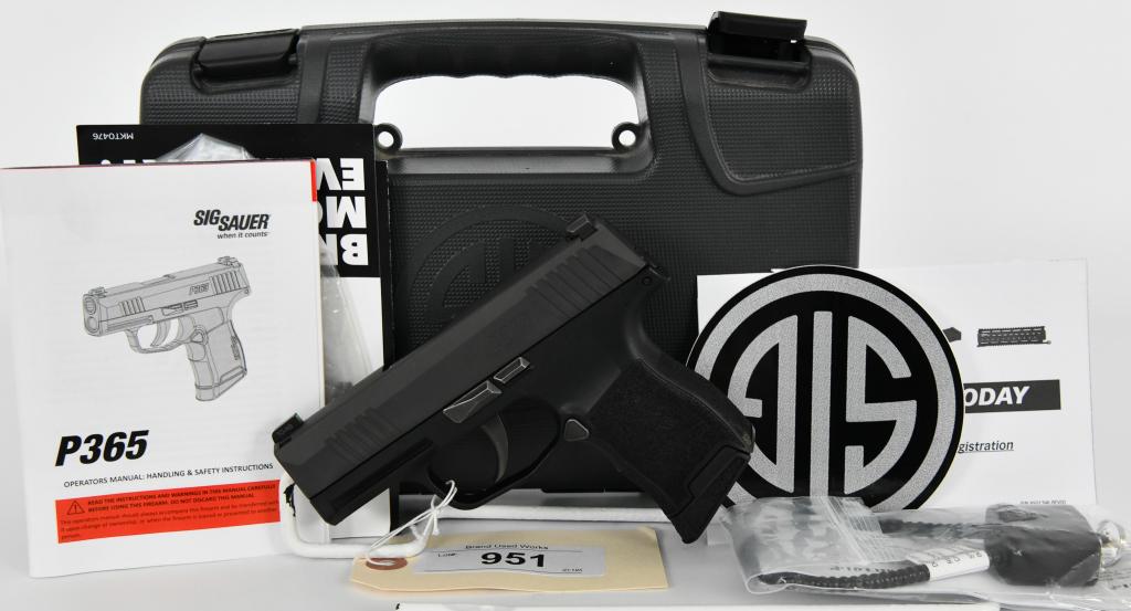 SIG Sauer P365 9mm Pistol W/ XRay3 Sights: Up Next We Have a Sig Sauer P365 Nitron Micro-compact Pistol Chambered in 9mm, XRAY3 Day / Night Sights, and Comes with One Magazine, and Comes in the Original Factory Hardcase with Lock and Paperwork