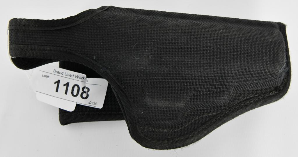 Bianchi Size 13 Black Nylon Pistol Holster: Bianchi Size 13 Black Nylon Pistol Holster , Appears to Fit Medium to Large Frame Pistols, Right Handed Black Color, Size 13