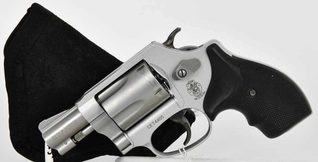 Smith & Wesson 637-1 Airweight .38 Special +P: Up Next We Have a Nice Smith & Wesson 637-1 Airweight Chambered in .38 Special +P and Comes With a Soft Clip Hip Holster, Overall in Great Pre-owmed Condition. More From The Internet Below: Smith & We
