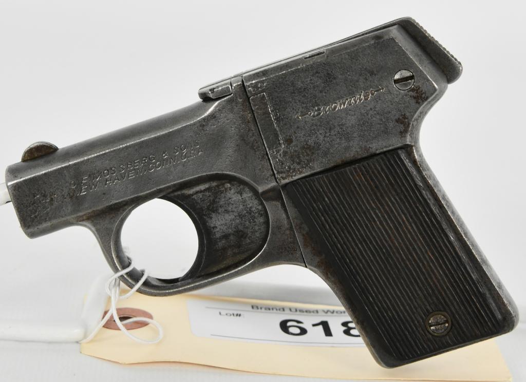 Mossberg Brownie 4 Shot .22 LR Pistol: Here is a Cool one, that you rarely see! Yes, Mossberg made pistols, and a pretty cool one! Here we have a Mossberg Brownie in good functioning condition. The Mossberg Brownie is a four shot, .22 Long