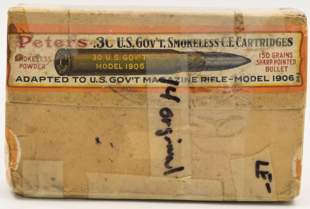 Collectors Box Of 14 Rds Peters .30 US Govt Ammo: Collectors Box Of 14 Rds Peters .30 US Govt Ammo, Model 1906, Smokeless Powder, 150 Grain Sharp Pointed Bullet, Box Appears In Excellent Condition For Its Age, Also Comes Cellophane Wrapped