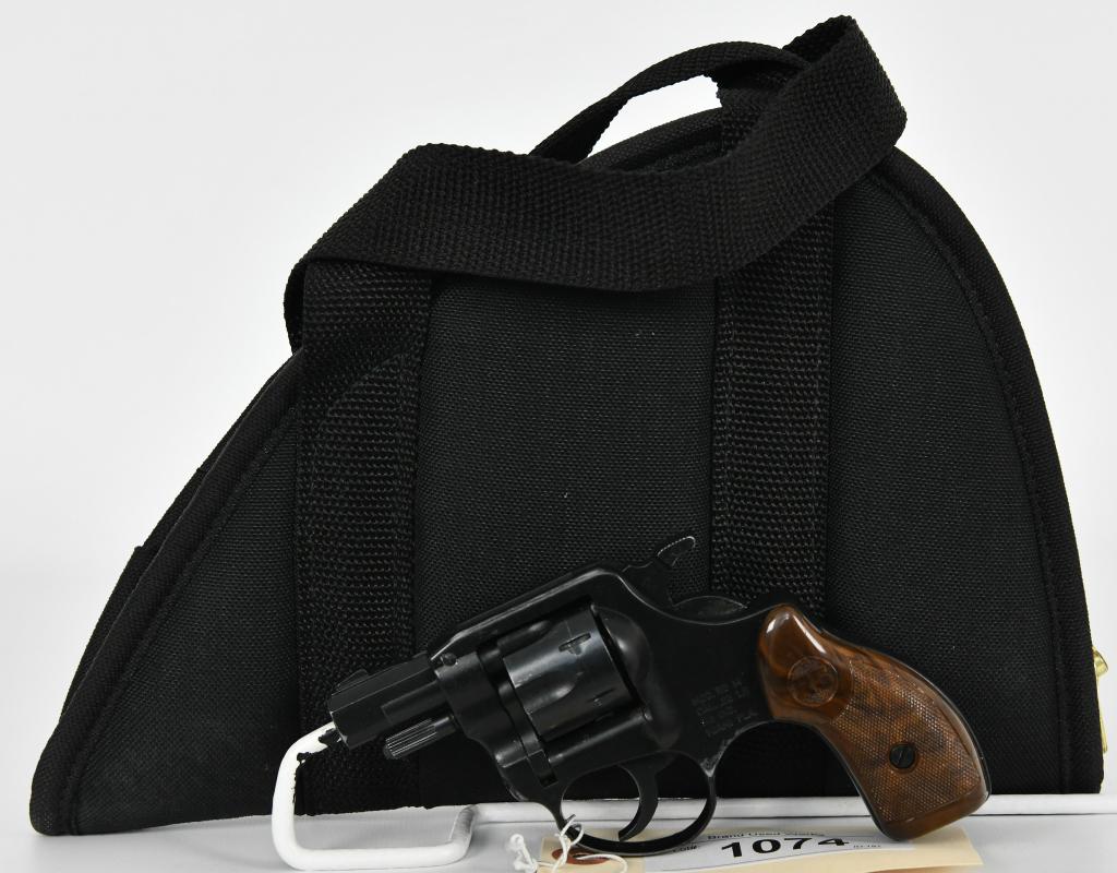 Unfired Vintage RG Ind. RG14 Revolver: Up Next is a Vintage Unfired RG Industries RG 14 Swingout Revolver With the 1 3/4" Barrel, Chambered in .22 LR. Made in the USA with American and German Parts. It Comes in a Soft Padded Moose Case.
