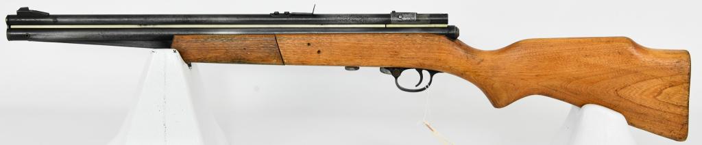 Crosman JC Higgins .22 Cal Pump Pellet Gun: Up Next We Have a Crosman JC Higgins .22 Cal Pump Pellet Gun, It Need the Seals Rebuilt, Overall in Fair Condition for age.