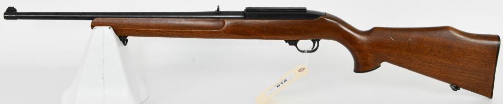 Ruger 10/22 Semi Auto Carbine Rifle .22 LR: Up Next We Have a Traditional Ruger 10/22 semi automatic Rifle with Wood Stock, chambered in .22 LR, Comes With One Factory Rotary Magazine, Great little plinker to teach your new hunter on, this rifl