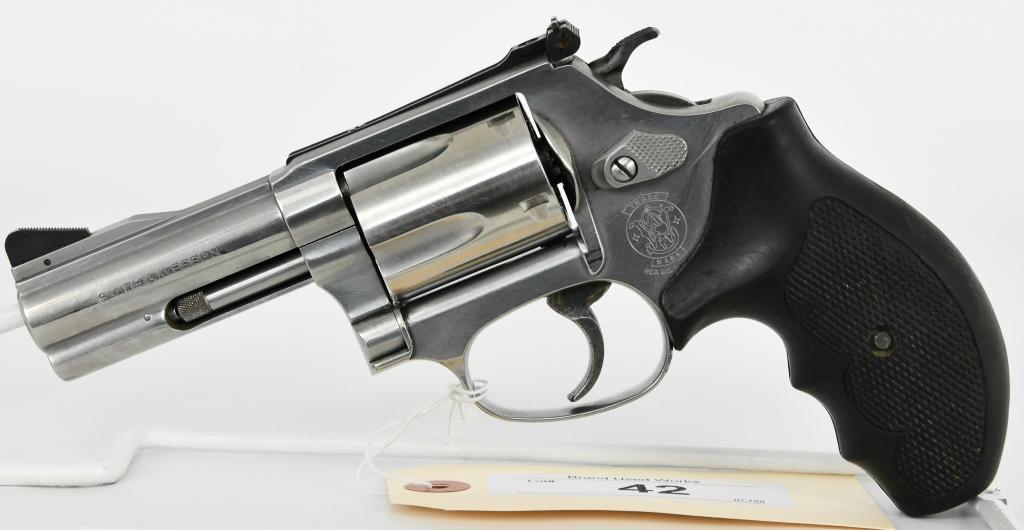 Smith & Wesson Model 60-10 .357 Mag SS Revolver: Up Next we Have a Smith & Wesson Model 60-10, Chambered in .357 Magnum, 5 shot stainless steel revolver with 3 inch barrel and adjustable rear sight. Overall in Excellent Pre-owned Condition.