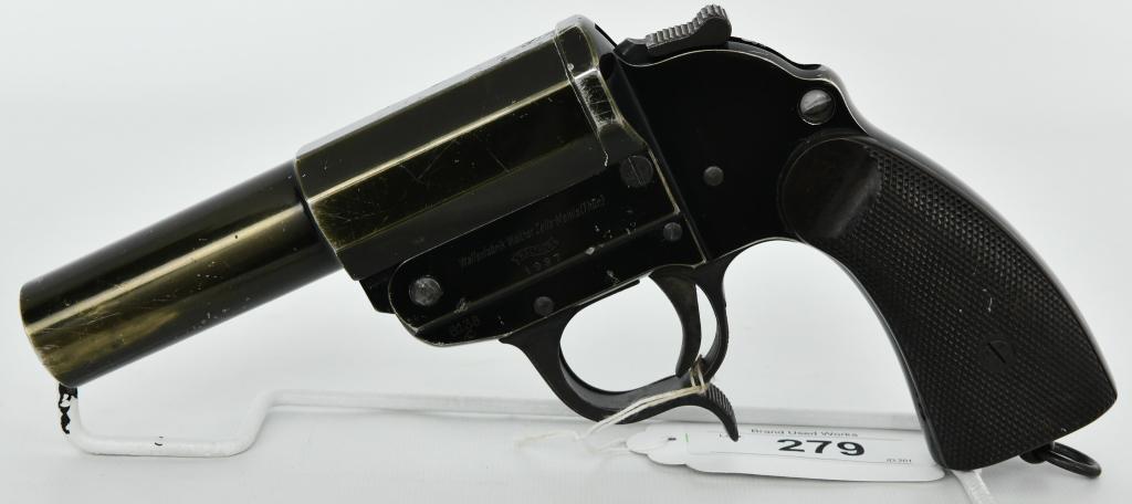 Walther LP34 Flare Gun Dates 1937: Up Next We Have a Original German WWII Walther Model 34 Leuchtpistole LP34 Dated 1937 with Matching Serial Numbers, Waffenfabrik Walther Zella-Mehlis (Thur) Flare Gun Marked With The Walther Banner an