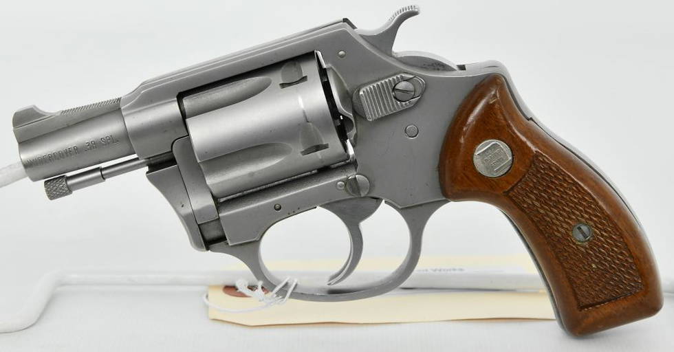 Sold at Auction: CHARTER ARMS Undercover DA Revolver 38 Special