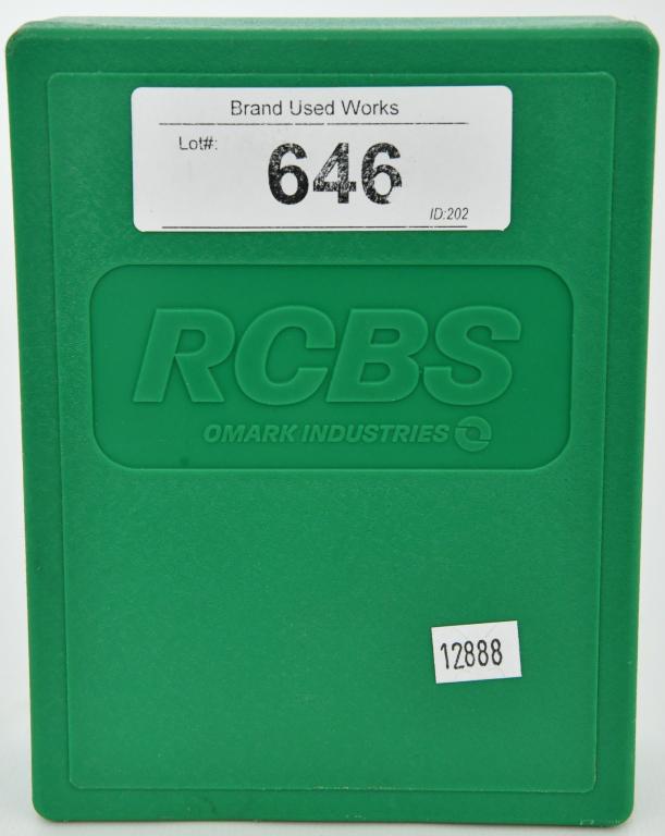 RCBS F L Die set 7x57 Mauser #13801: Super nice pre owned RCBS F L Die Set 7x57 Mauser #13801 which come in the RCBS plastic storage container and has the paperwork enclosed, one die shows RCBS 7x57 FL 89 and the other shows RCBS 7x57 Se