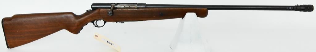 Mossberg Model 185 K-A 20 Gauge Bolt Shotgun: Here we have a Mossberg and Sons Model 185 K-A Bolt Action Shotgun Chambered in 20 Gauge. This shotgun has a removable box mag, 26" Barrel Including the Adjustible C-Lect Choke and Ported Barrel. Over