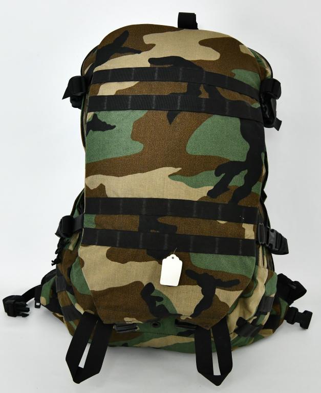 USGI Gregory SPEAR Subsystem Patrol pack: Woodland Camo USGI Special Forces UM21- The backpack is the Gregory UM-21 spear Military Special Forces woodland camo backpack. The pack is in super gently used condition. There is molle webbing, belt