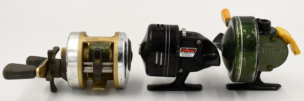Lot of 3 Various Fishing Reels: Lot of 3 Various Fishing Reels, 1 Quantum Baitcasting Fishing Reel, 1 Johnson Citation Model 110B Fishing Reel Made In USA, & 1 Daiwa 9300C Mark Of Precision Fishing Reel